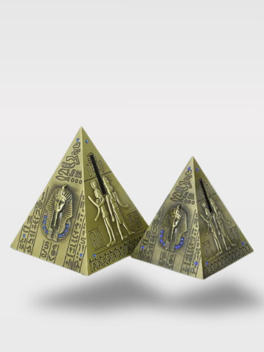 Tirelire Pyramide En Métal | Design Raffiné